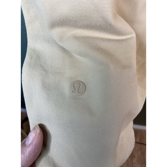 Lululemon Beige Soft Light Weight jogger pants size 8 - Picture 4 of 6